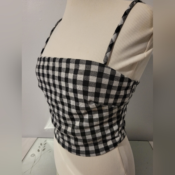 TWO CHOCOLATE RETRO CHECKERED CROP TOP - Picture 9 of 16